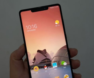 Leaked photo of Xiaomi Mi Mix 2s show an iPhone X-style cut-out