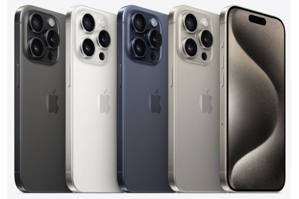 Apple iPhone 15 Pro and iPhone 15 Pro Max in colors